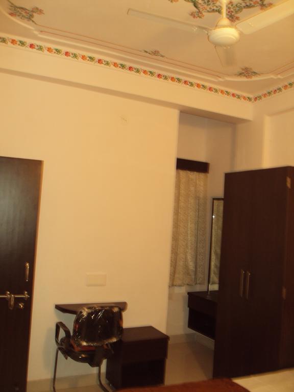 Mewar Avenue Guest House อุเดเปอร์ ห้อง รูปภาพ